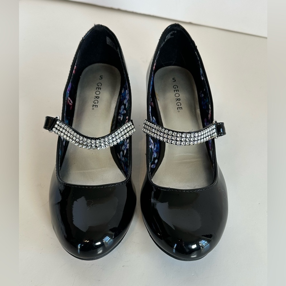 George Black Patent Mary Jane Shoes with 2” heel and Rhinestone Strap Sz 5